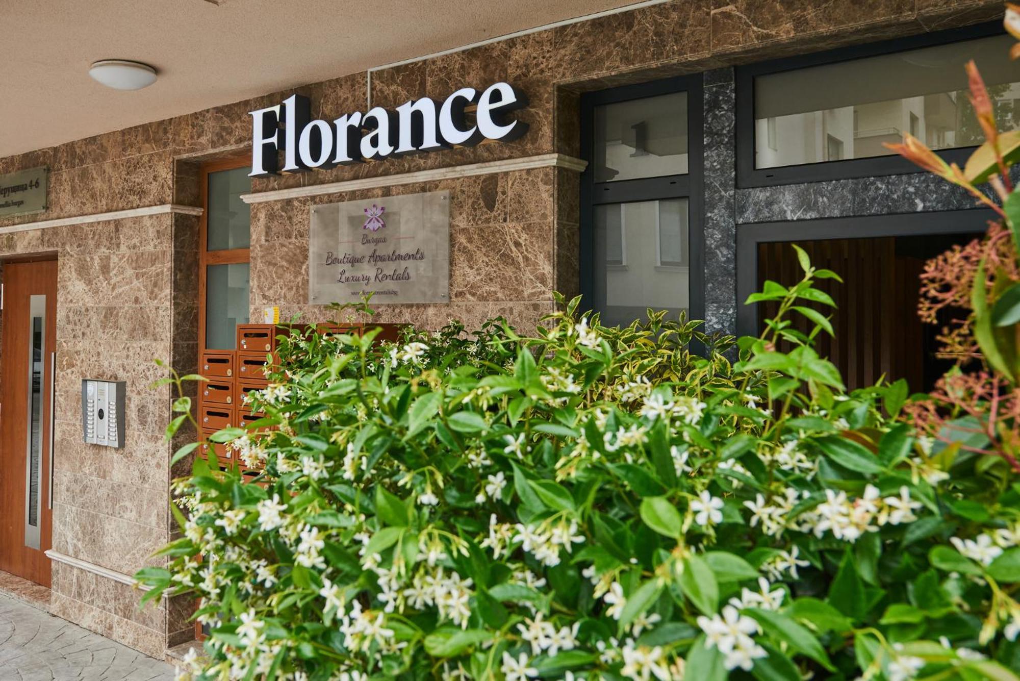 Florance Rentals Luxury Apartments In Burgas Exterior photo